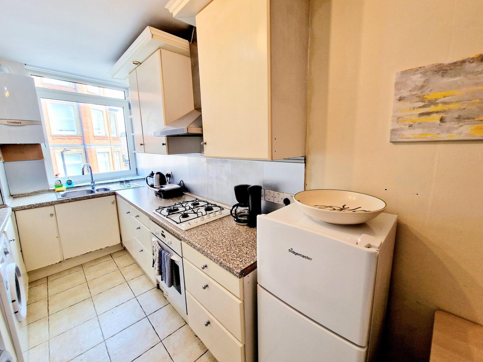 Bright & Spacious Home In Building With Lift, Right Next To Bayswater Station - Walk To Kensington Palace, Hyde Park, Little Venice & Notting Hill Лондон Экстерьер фото