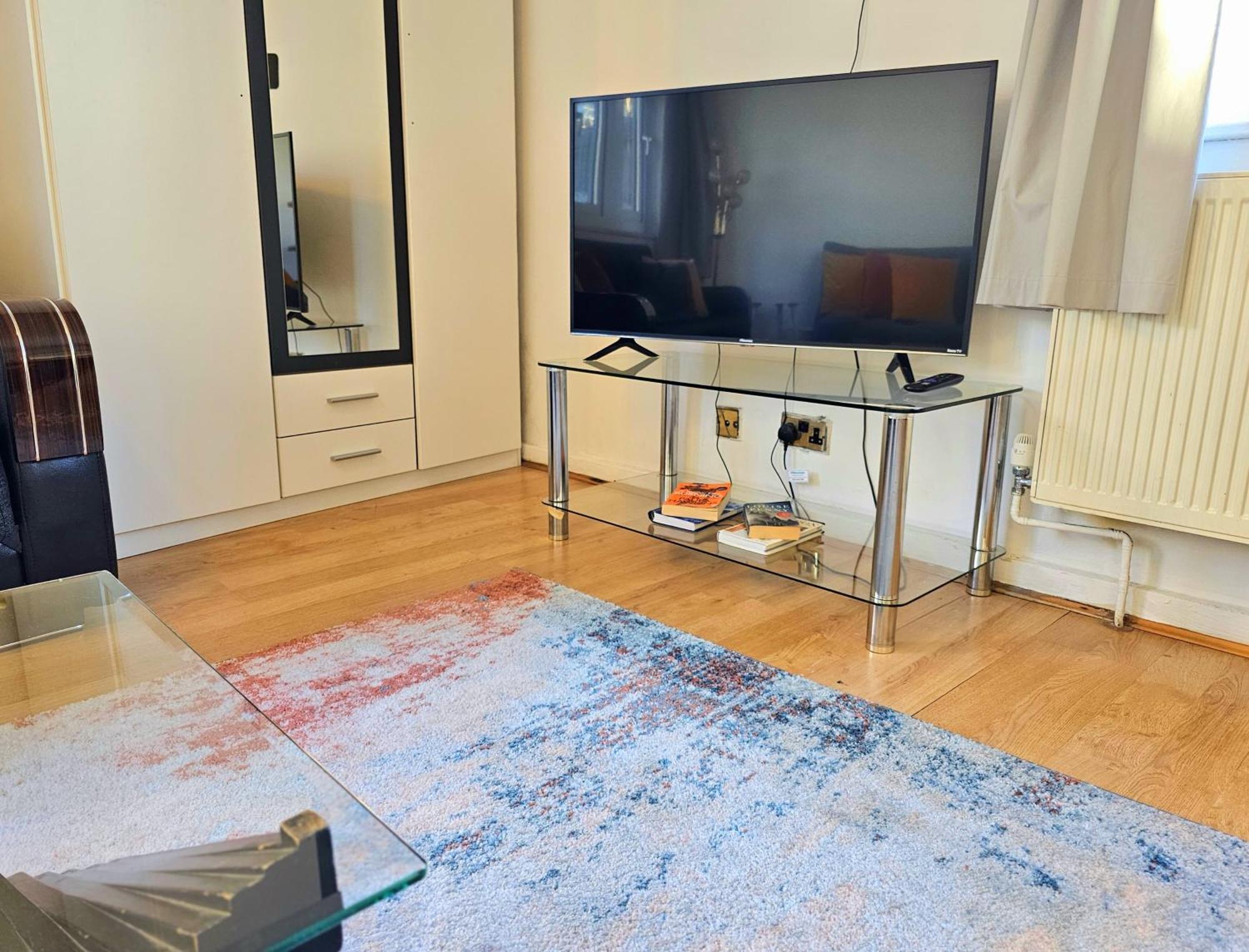 Bright & Spacious Home In Building With Lift, Right Next To Bayswater Station - Walk To Kensington Palace, Hyde Park, Little Venice & Notting Hill Лондон Экстерьер фото